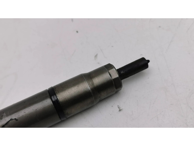 Vstřikovač 338002A800, 0445110411 Hyundai i40 pro naftový motor 1.7