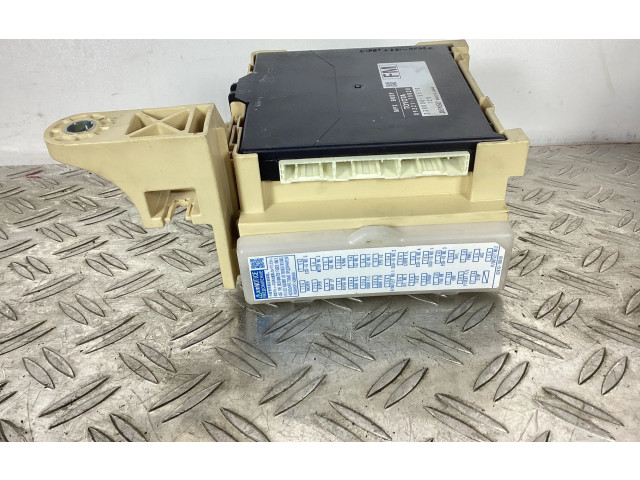 Блок предохранителей 8922178020, 2380005570 Lexus NX