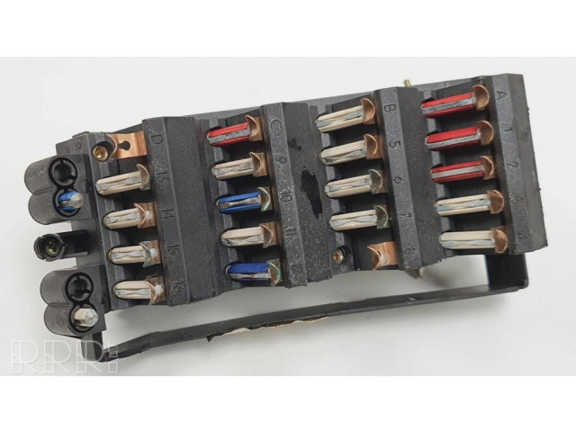 Pojistková skříňka 1245402050 Mercedes-Benz E W124 1991