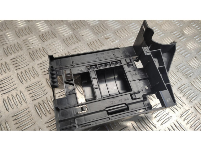 Другая деталь салона