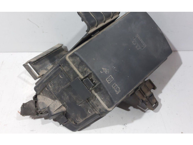 Pojistková skříňka 5Q0937132A, 5Q0937132A Audi RS3 2015