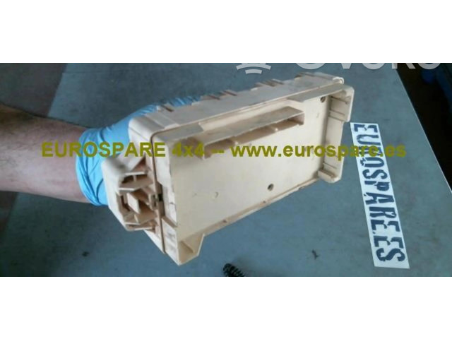 Блок предохранителей Mitsubishi Montero