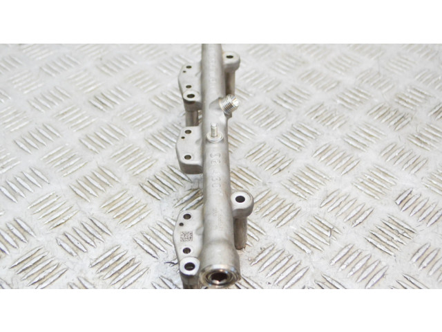 Топливная рампа 8665635 BMW X4 G02 3.0