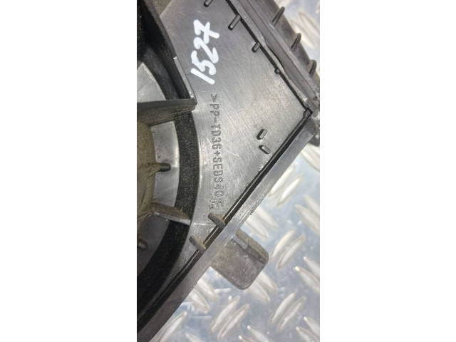 Вентилятор печки    195002, 0023140   Renault Scenic II -  Grand scenic II