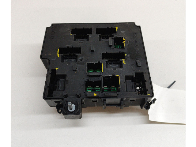 Pojistková skříňka 32212299 Volvo V60 2020