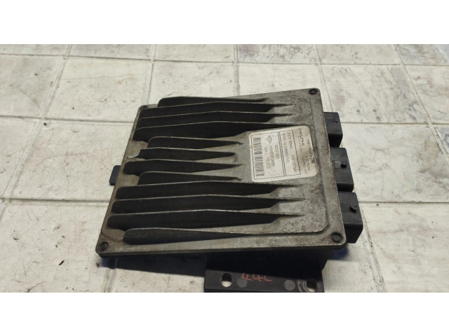Блок управления двигателя 80944C, 0084653FVG   Renault Clio II