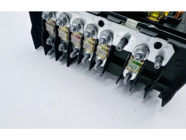   Pojistková skříňka 1K0937125A, 017183071   Volkswagen Tiguan 2008