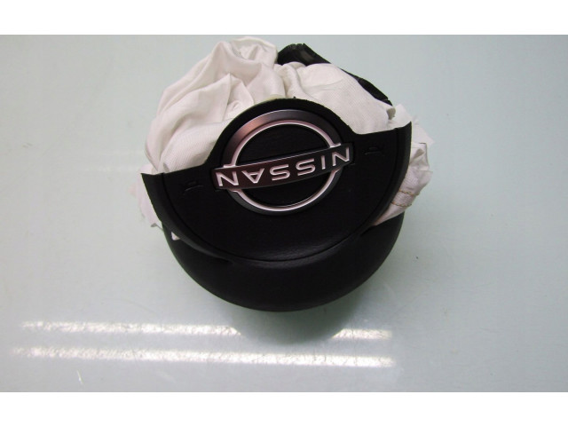 Подушка безопасности водителя 2806P1004571   Nissan X-Trail T33