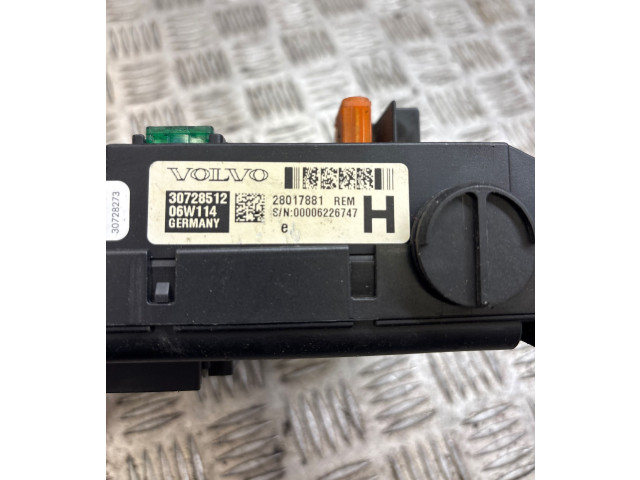 Блок предохранителей 30728512, 28017881   Volvo XC90    