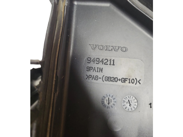 Блок предохранителей  9494210   Volvo XC90    