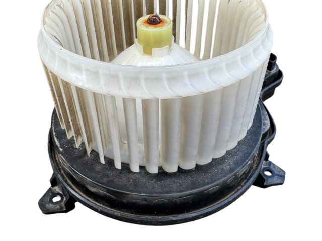 Вентилятор печки    LX6A19846GB   Ford Escape IV