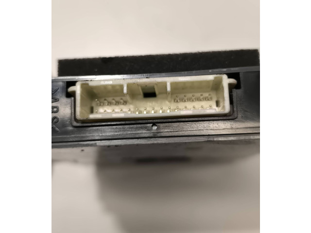 Блок управления 2324005411   Subaru Forester SH