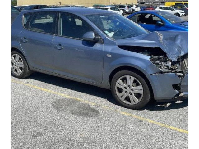 Дисплей       KIA Ceed