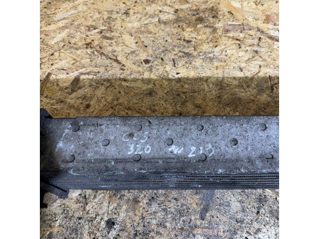 Интеркулер  A2115003902, 3275377   Mercedes-Benz E W211 2.2