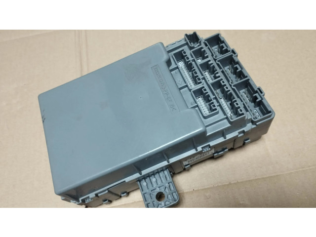 Блок предохранителей 42333LK Acura RDX I