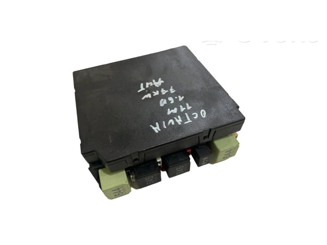 Блок комфорта 1K0937087Q   Skoda Octavia Mk2 (1Z)   