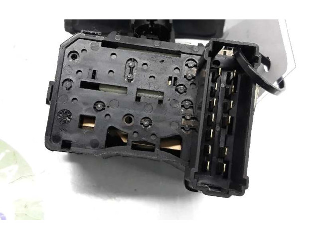 Ручка стеклоочистителей 8200792587, 901057668 Dacia Sandero