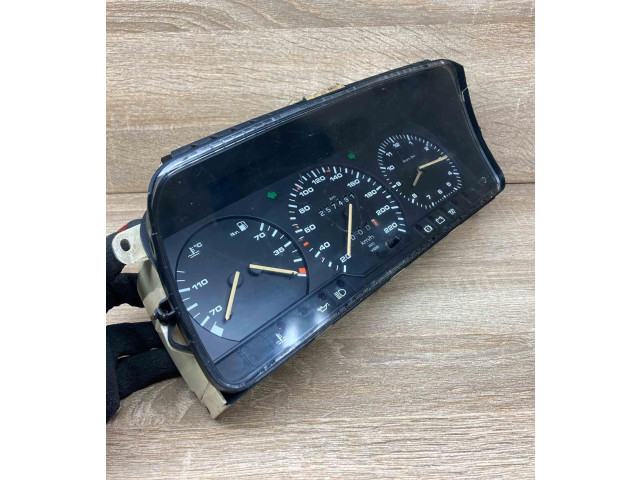 Přístrojová deska Volkswagen PASSAT B3 1988 357919059AC, 81117657