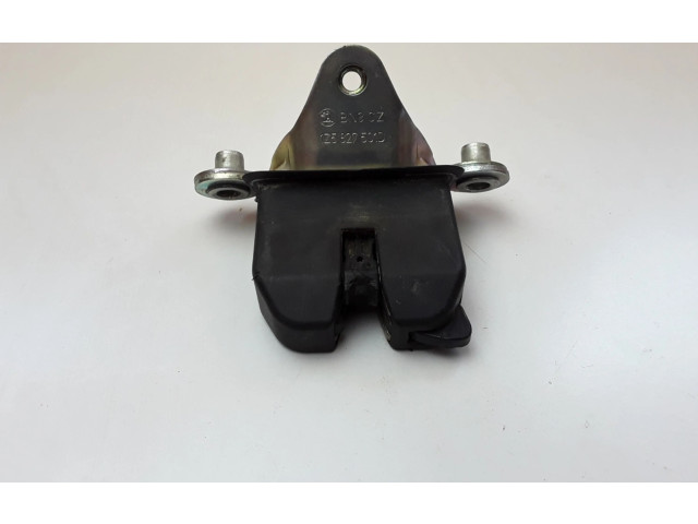 Замок багажника 1Z5827501D    Skoda Octavia Mk2 (1Z) 2004 - 2013 года