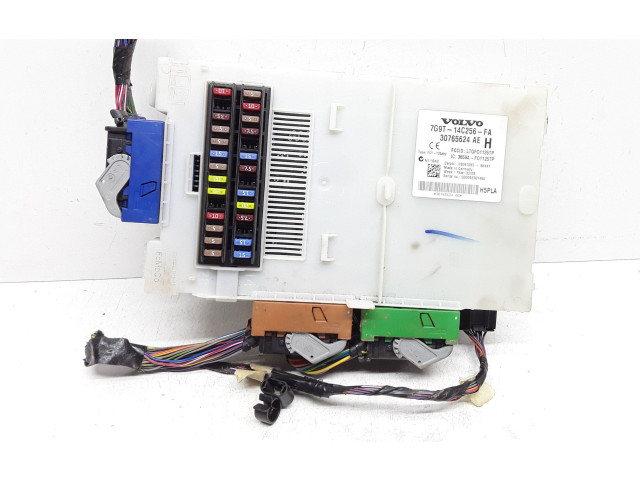 Pojistková skříňka 30765624, 7G9T14C256FA Volvo XC60 2010
