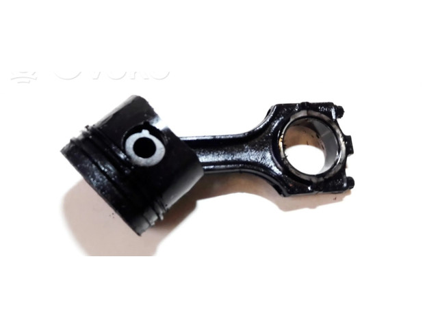 Píst 989n BMW 5 E34 pro naftový motor 2.5