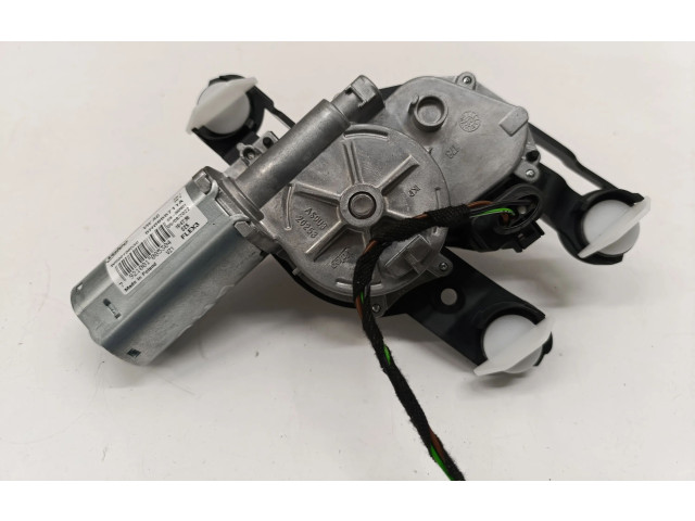 Моторчик заднего дворника 5H0955711A    Volkswagen Golf VIII