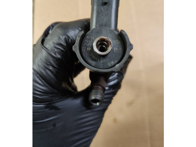 Форсунка 338002a400, 0445110256    KIA Ceed  D4FB 