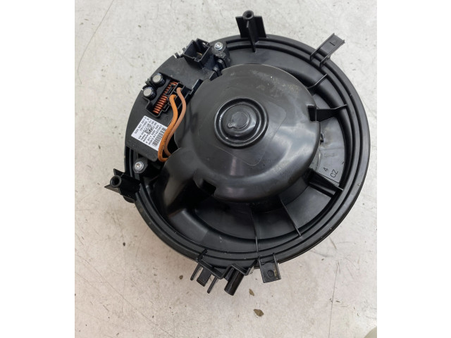 Вентилятор печки 5Q0907521E, 5Q1819021G Skoda Octavia Mk3 (5E)