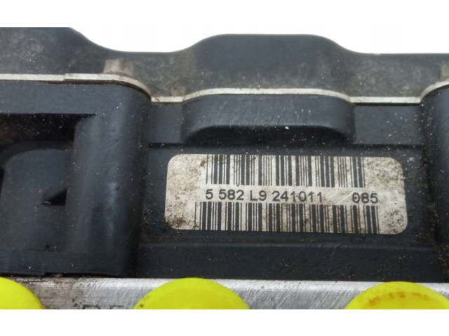 Jednotka ABS 0265951833   Toyota Avensis T270 2012