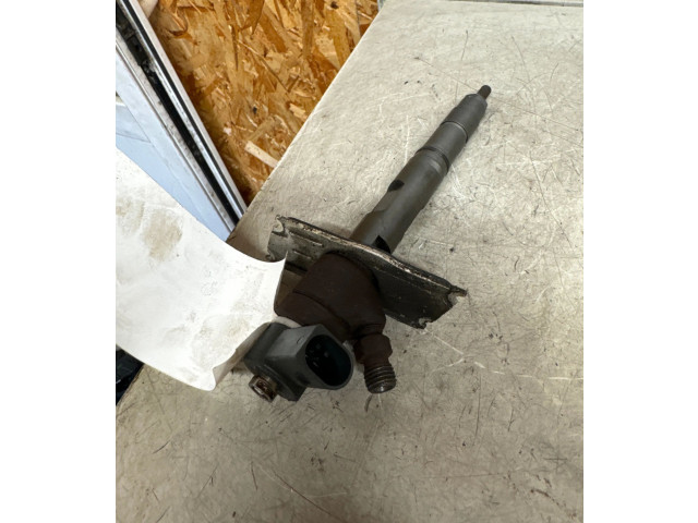 Vstřikovač 0445110158 Audi A8 S8 D3 4E