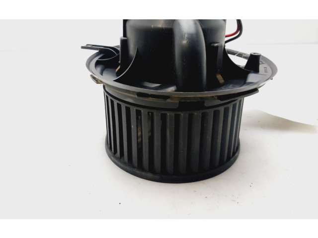 Вентилятор печки    F987684B   Skoda Octavia Mk2 (1Z)