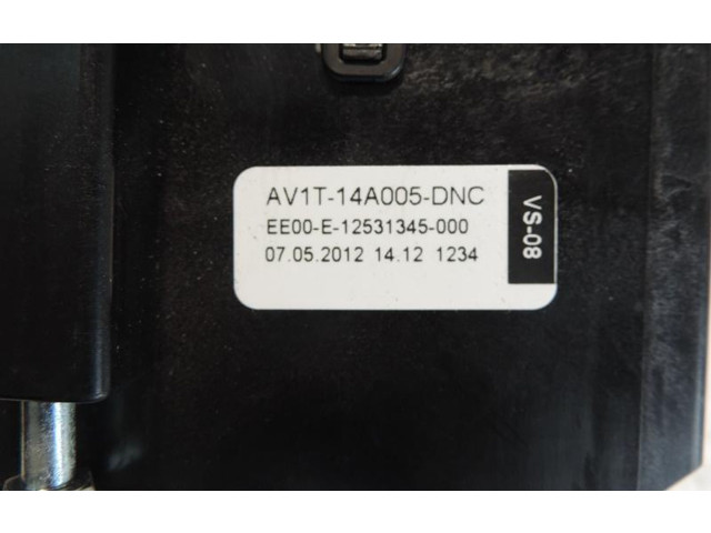 Блок предохранителей AV1T-14A005-DNC Ford B-MAX