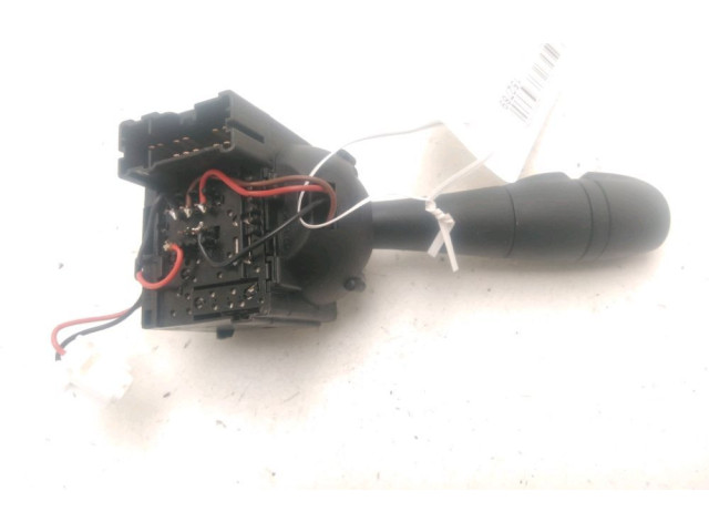 Ручка поворотов/ фонарей Dacia Sandero 2008 - 2012 года 255401303R