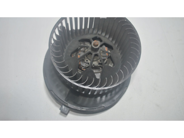 Вентилятор печки       Volkswagen Golf Plus