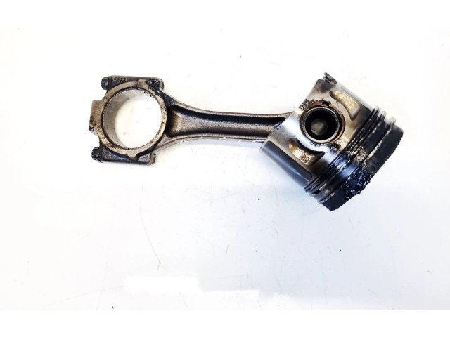 Поршень с шатуном Skoda Octavia Mk2 (1Z)