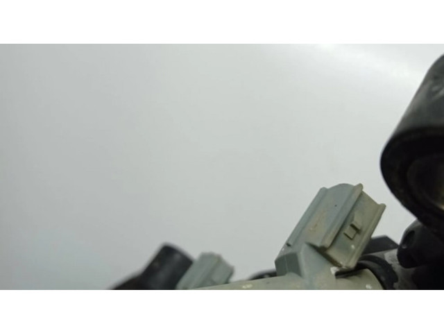 Топливная рампа 238140Q010A, 2325000010 Toyota Aygo AB10 1.0