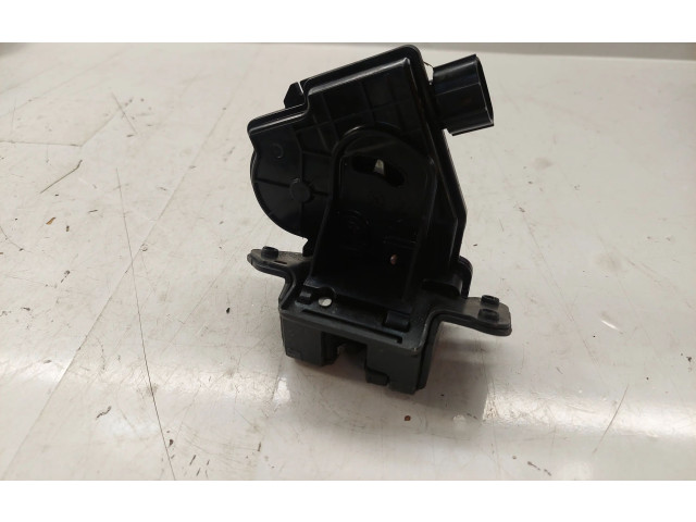 Zámek zadních dveří 6935005060   Toyota Avensis T270 2009