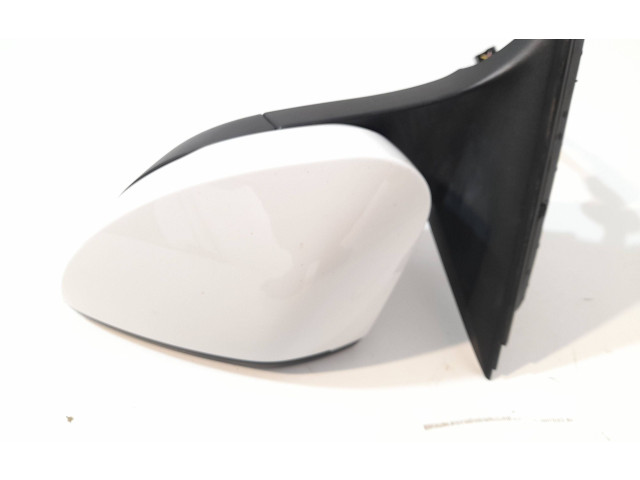 Зеркало электрическое Skoda Octavia Mk4 2019 - года