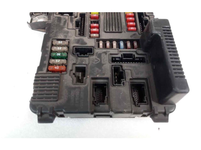 Блок предохранителей 8200306032C   Mercedes-Benz A W169    