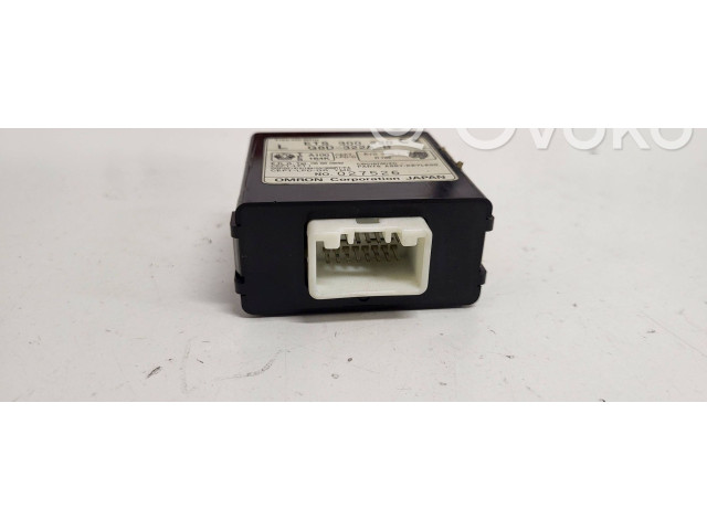 Блок управления ETS300220, G8D322AB   Mazda MPV II LW