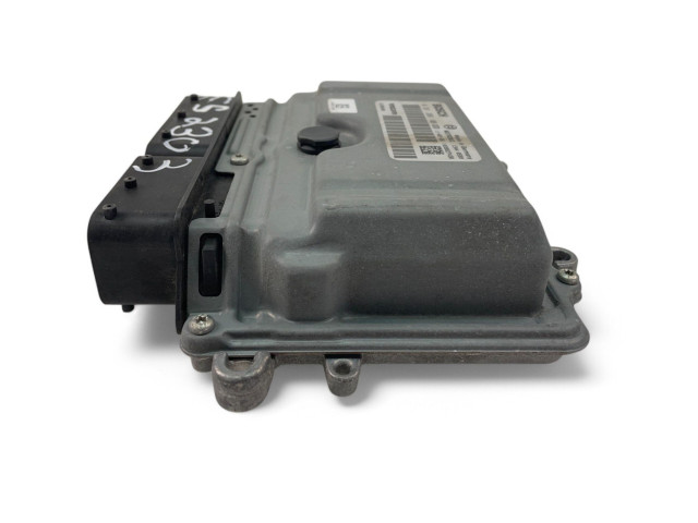 Блок управления двигателем Блок управления 31286086, 0261209108   Volvo V70