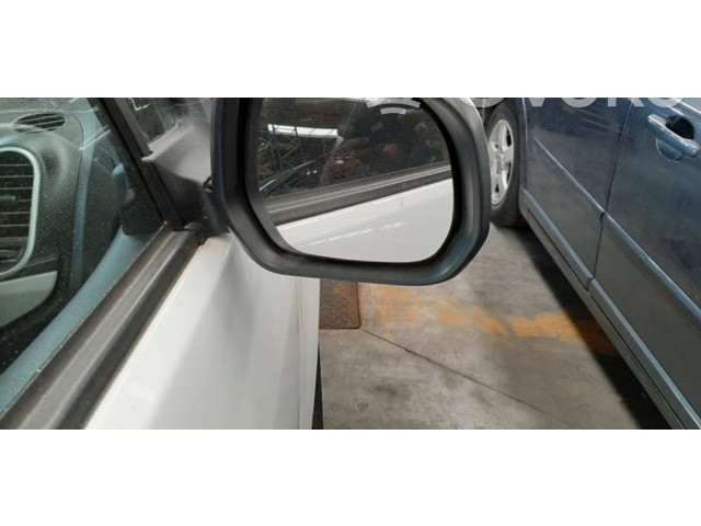 Зеркало электрическое        Suzuki Splash   -  года   