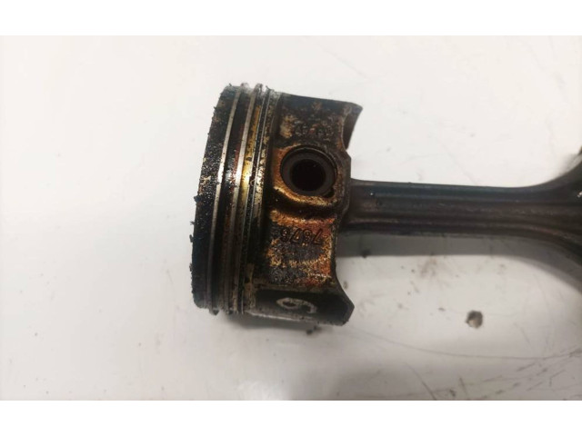 Píst    Seat Ibiza IV (6J,6P)     