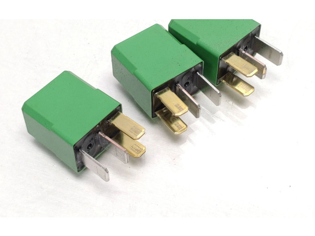 Блок предохранителей Pr06102000, 0281003053 Mitsubishi ASX