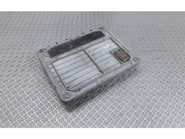 Блок управления двигателя 06A906019B   Skoda Octavia Mk1 (1U)