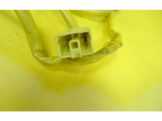 Подрулевой шлейф SRS    Mazda 323