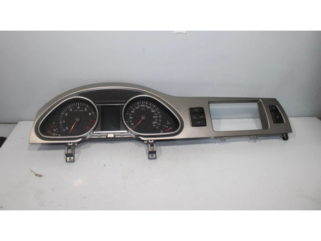 Přístrojová deska  Audi Q7 4L  5550007301  