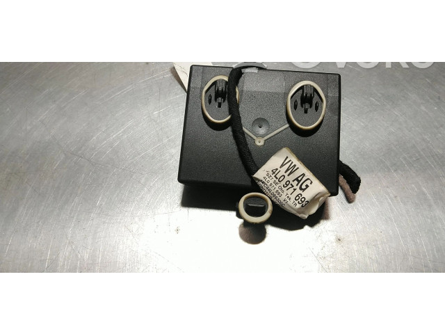 Ручка стеклоочистителей 4L0959795C Audi Q7 4L