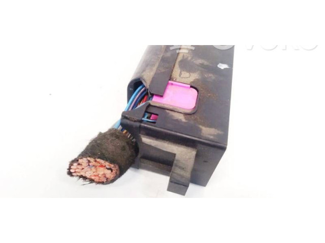 Блок предохранителей Skoda Fabia Mk2 (5J)