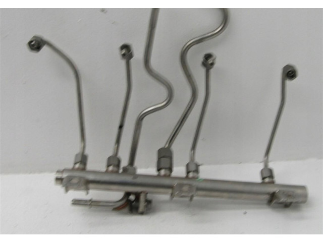 Топливная рампа BMW 5 E60 E61